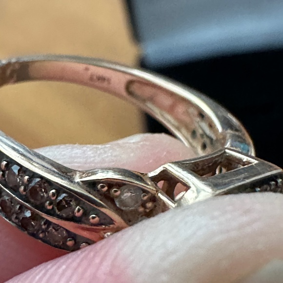 Le Vian Choc Diamonds 7/8 CT. T.W. Diamond Square Frame Ring 14K Strawberry Gold - Picture 2 of 11